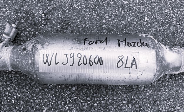 8LA WLJ920600 FORD MAZDA